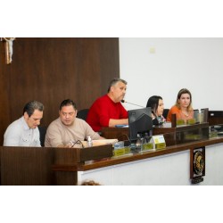 Vereadores de Campo Largo aprovam a prestação de contas de 2015 do prefeito Affonso Portugal Guimarães por unanimidade